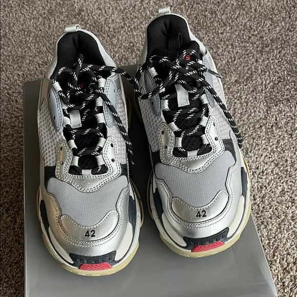 Balenciaga Triple S, size 42, men, white with silver and red. Worn 2 times. - Picture 9 of 14